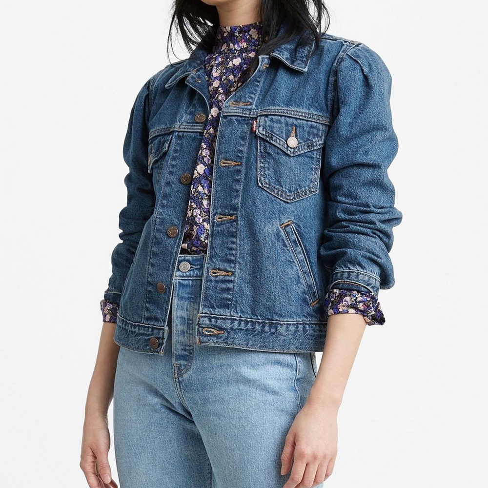 Levi’s Denim Puff Sleeve Trucker Jacket